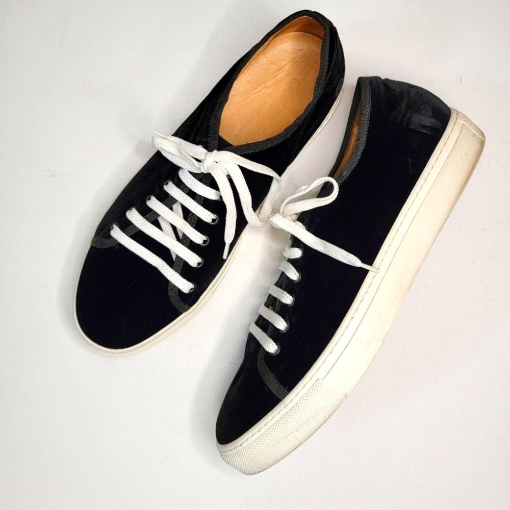 Saks Fith Avenue Made in Italy Black Velvet Sneakers